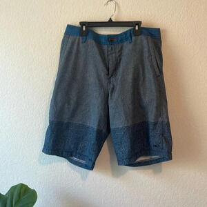 Size 32 O’Neill shorts